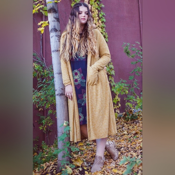 LulaRoe Sarah Long Cardigan - Size - Picture 7 of 8